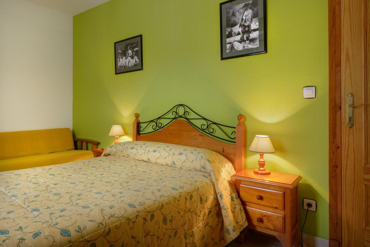 Hostal Kimboa Ansó Esterno foto