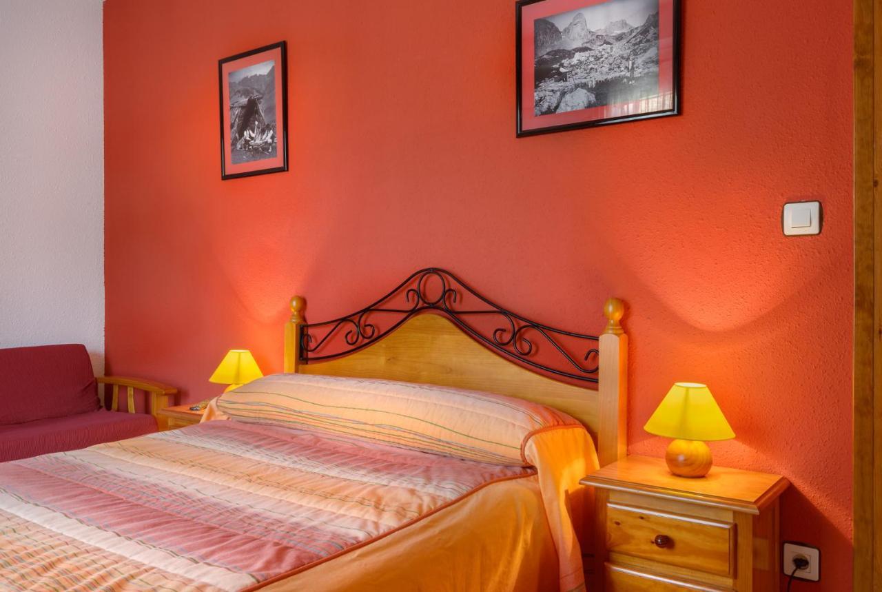 Hostal Kimboa Ansó Esterno foto