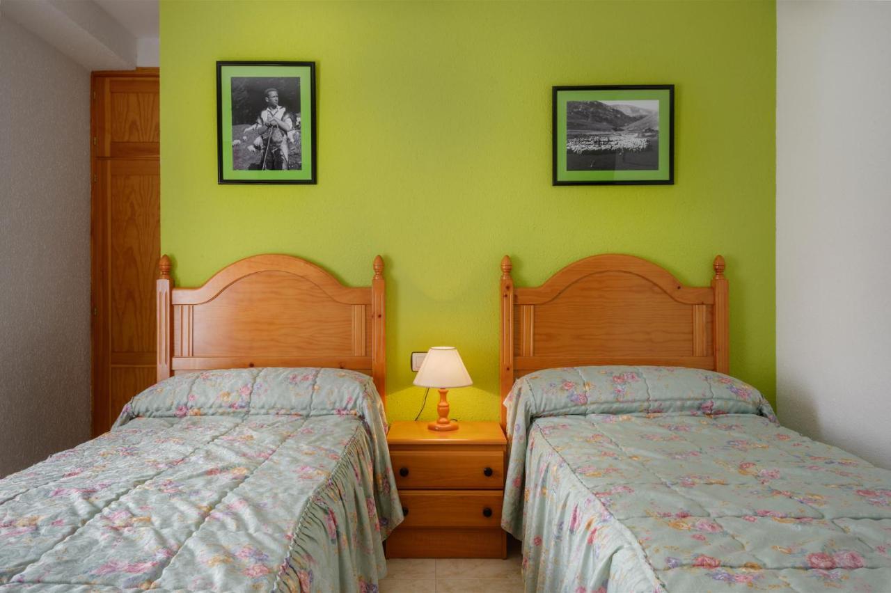 Hostal Kimboa Ansó Esterno foto