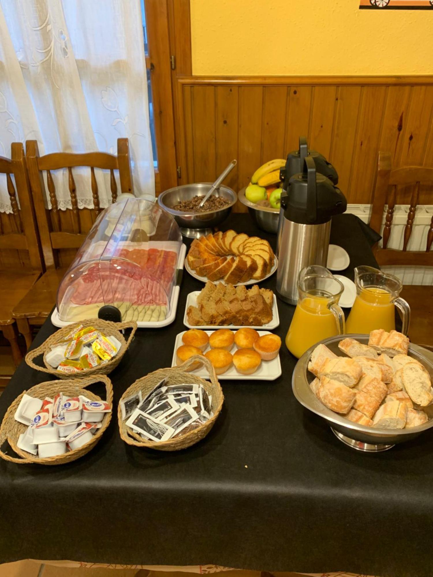 Hostal Kimboa Ansó Esterno foto